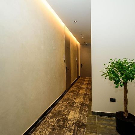 Hotel Zeneli Vlore Bagian luar foto